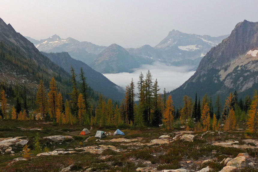 Pacific Crest Trail, section L  Shutterstock - Dana Henry Photography